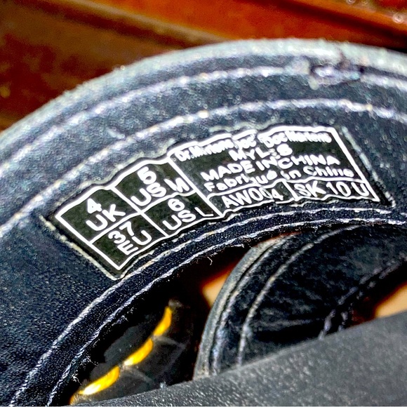 Doc Martens Slides - Picture 8 of 9